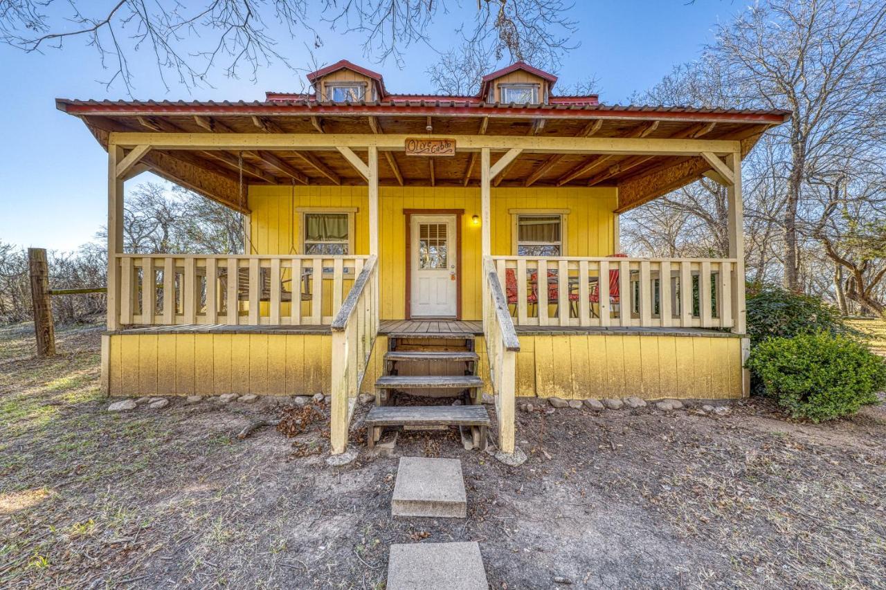 The Olive @ Mendelbaum Winery Guest Cabins 호텔 프레드릭스버그 외부 사진