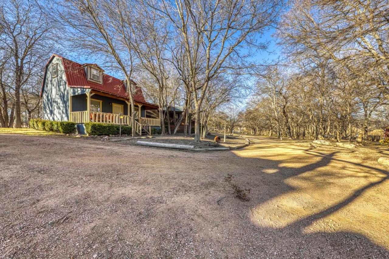 The Olive @ Mendelbaum Winery Guest Cabins 호텔 프레드릭스버그 외부 사진