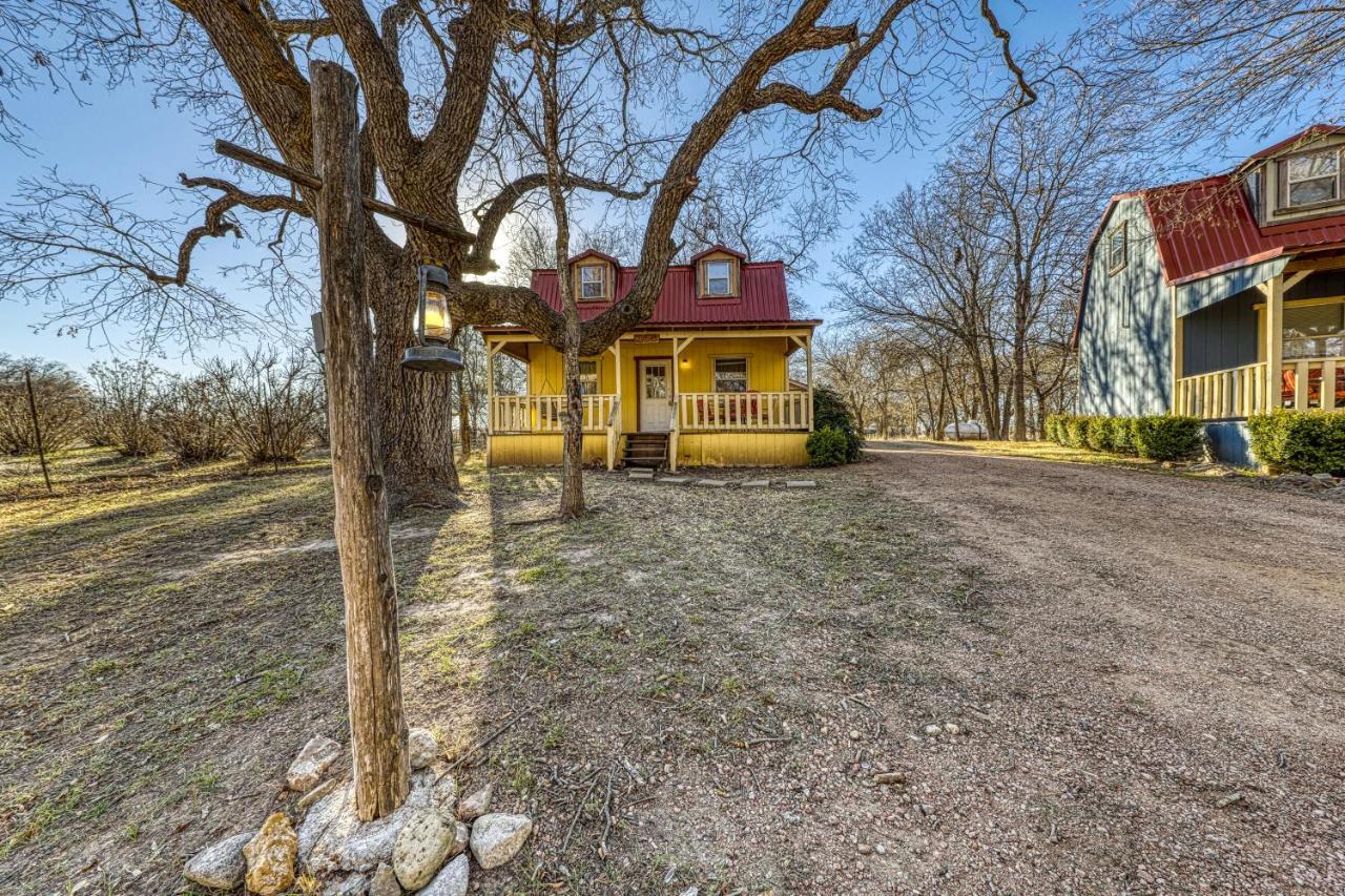 The Olive @ Mendelbaum Winery Guest Cabins 호텔 프레드릭스버그 외부 사진